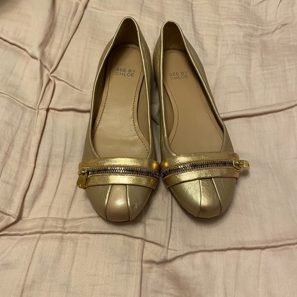 See by Chloe flats